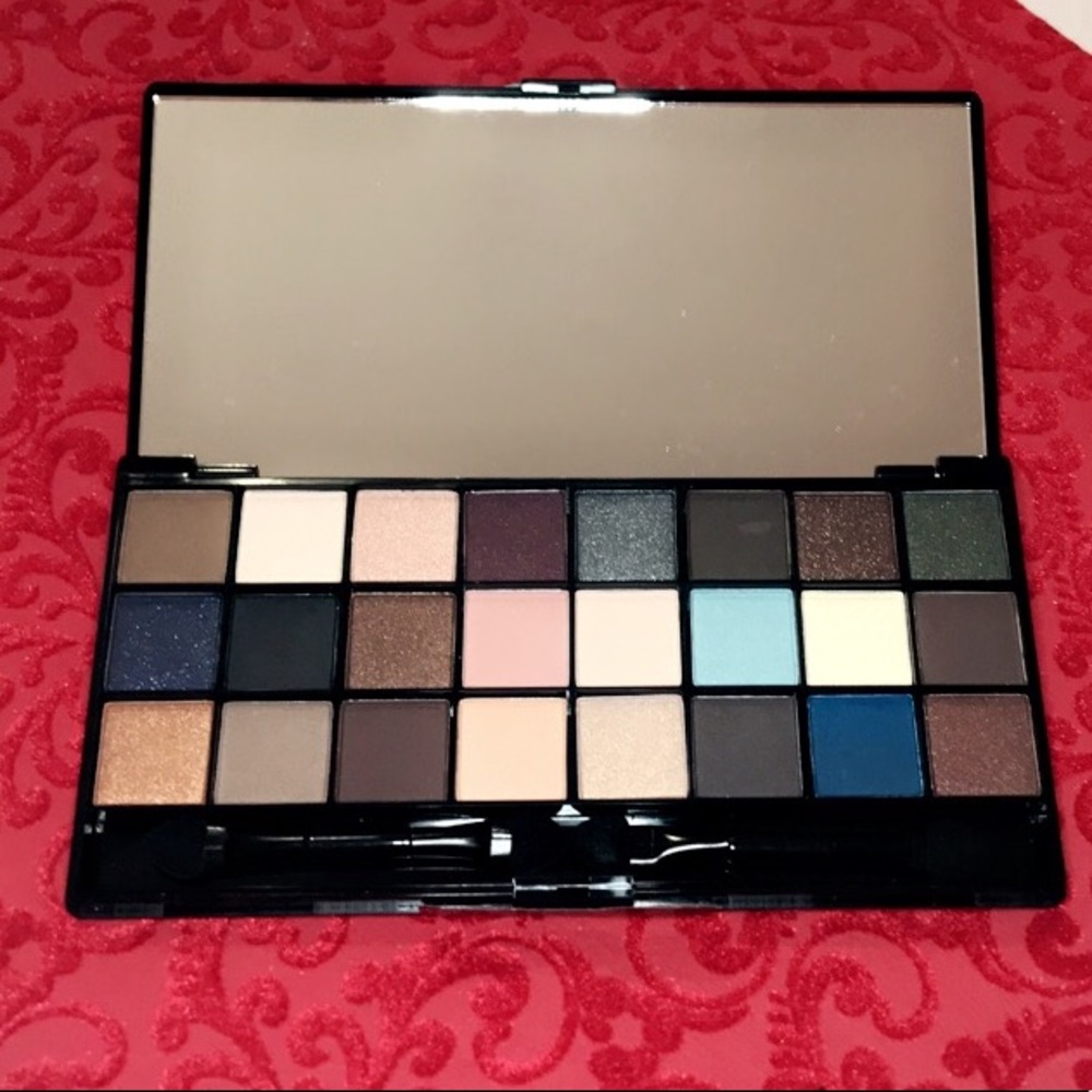 Nyx Wicked Dreams Rêves Foux Pallete LOWEST PRICE